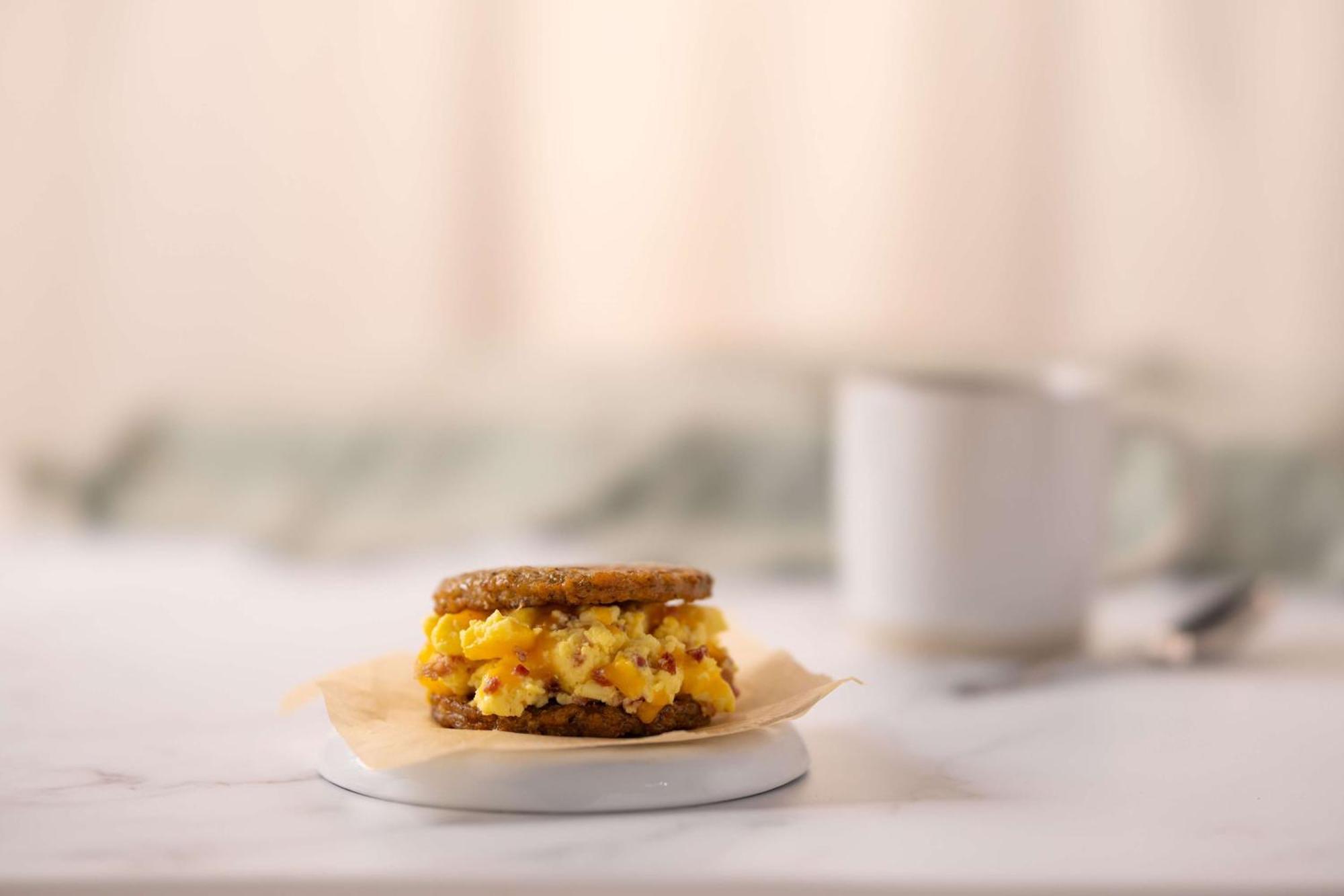 Drury Inn & Suites Charlotte University Place מראה חיצוני תמונה