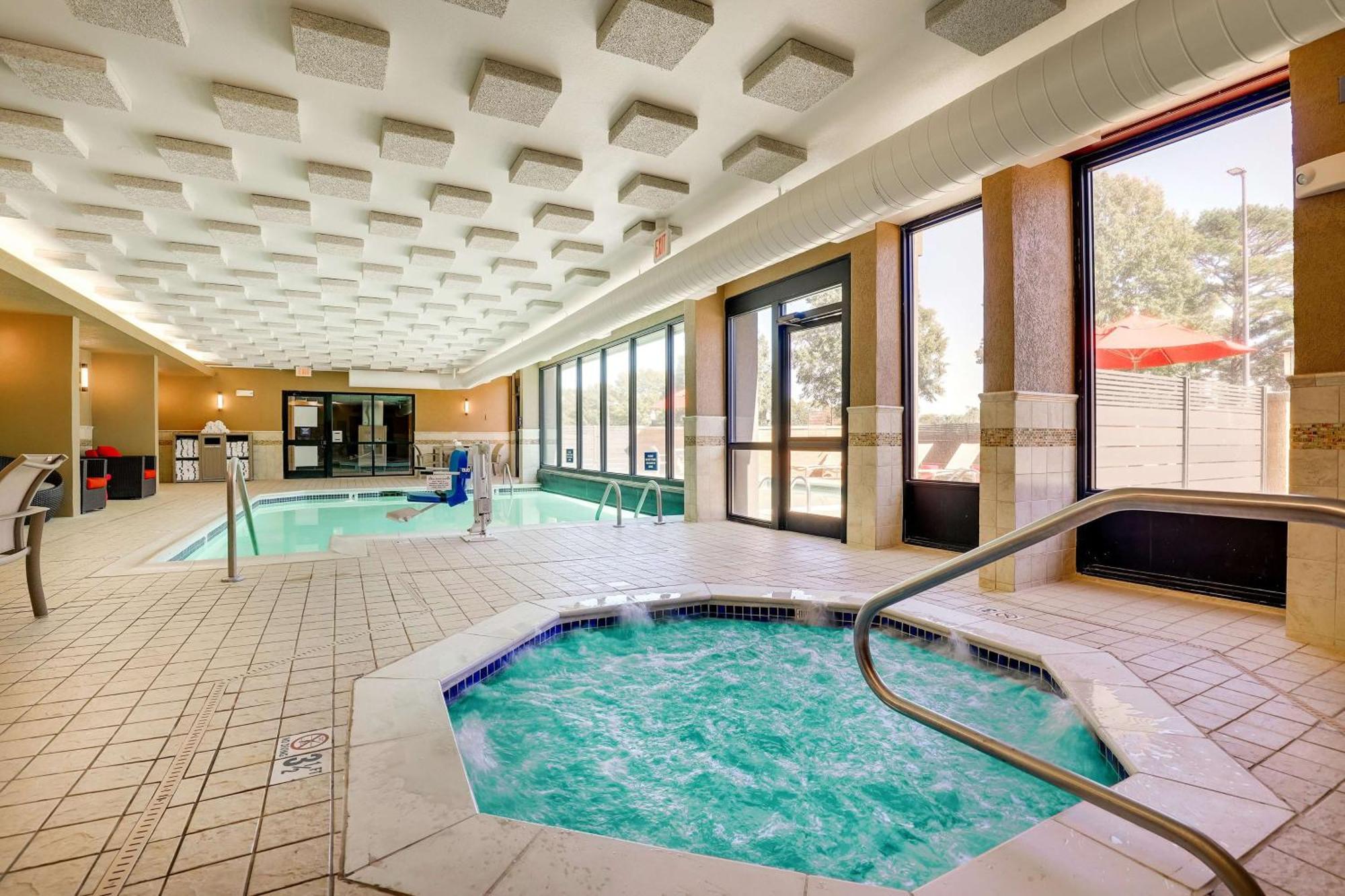 Drury Inn & Suites Charlotte University Place מראה חיצוני תמונה