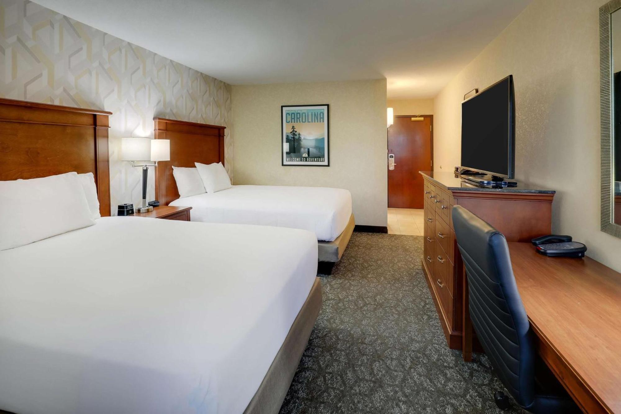 Drury Inn & Suites Charlotte University Place מראה חיצוני תמונה