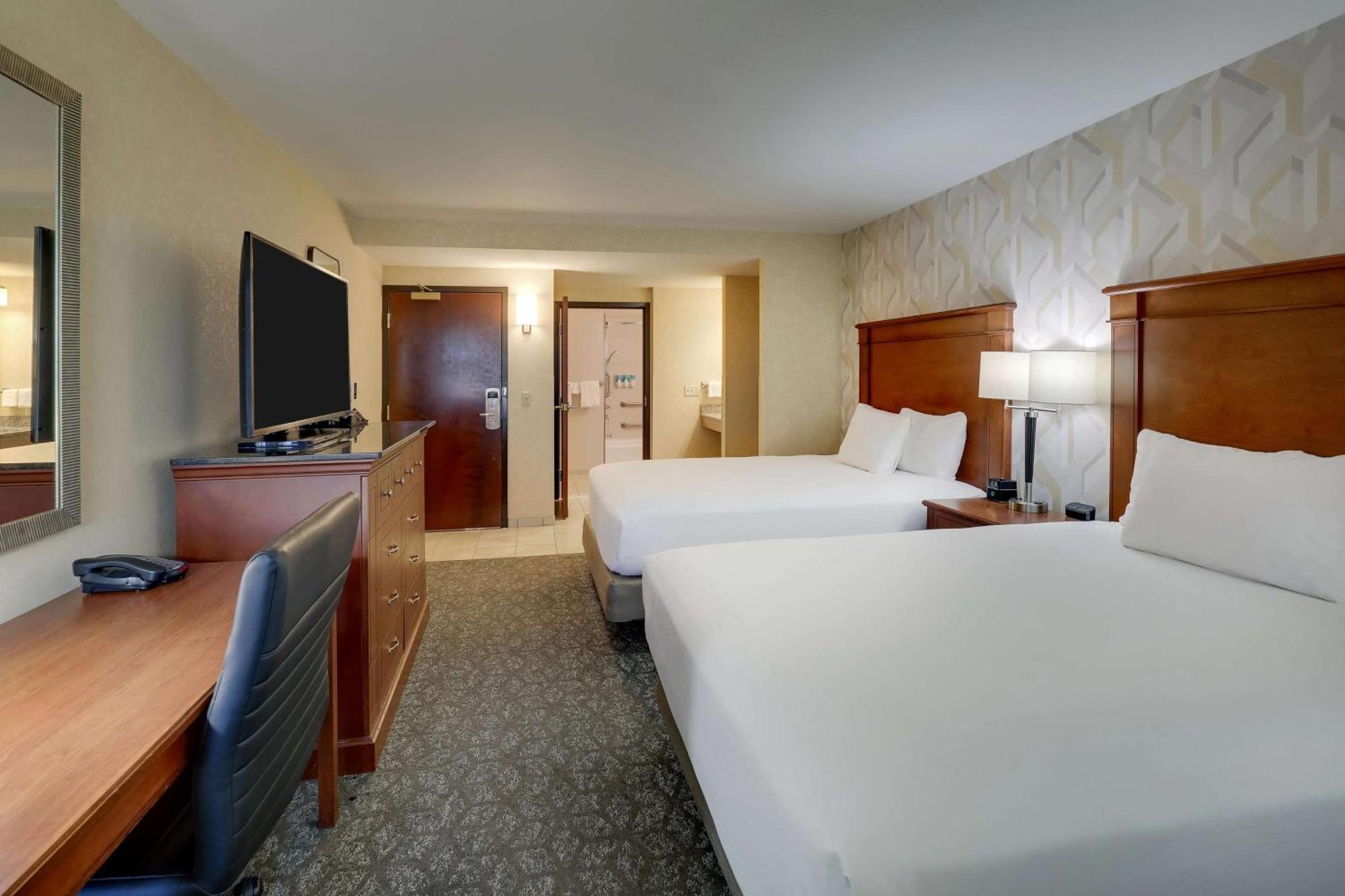 Drury Inn & Suites Charlotte University Place מראה חיצוני תמונה