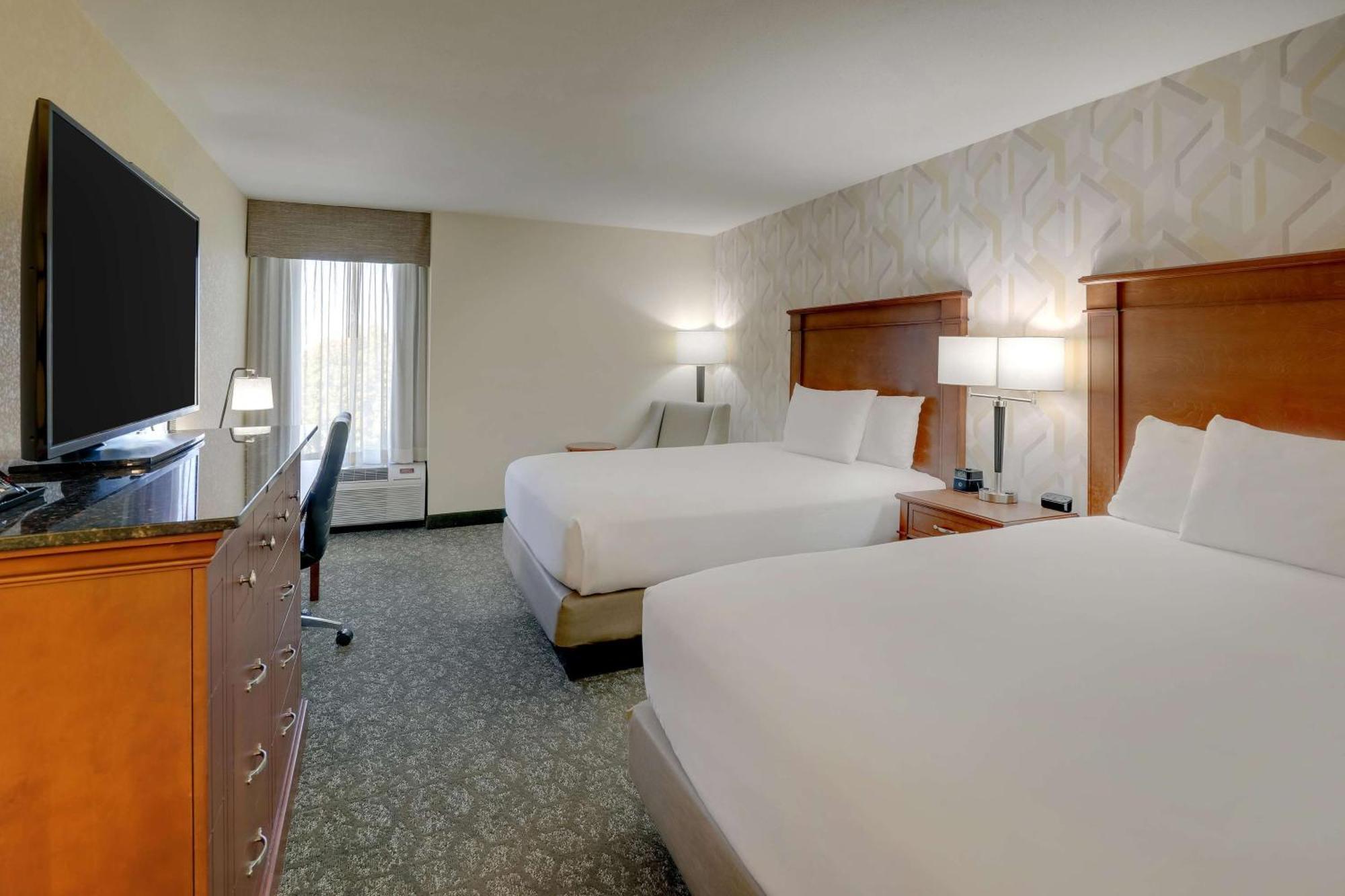 Drury Inn & Suites Charlotte University Place מראה חיצוני תמונה
