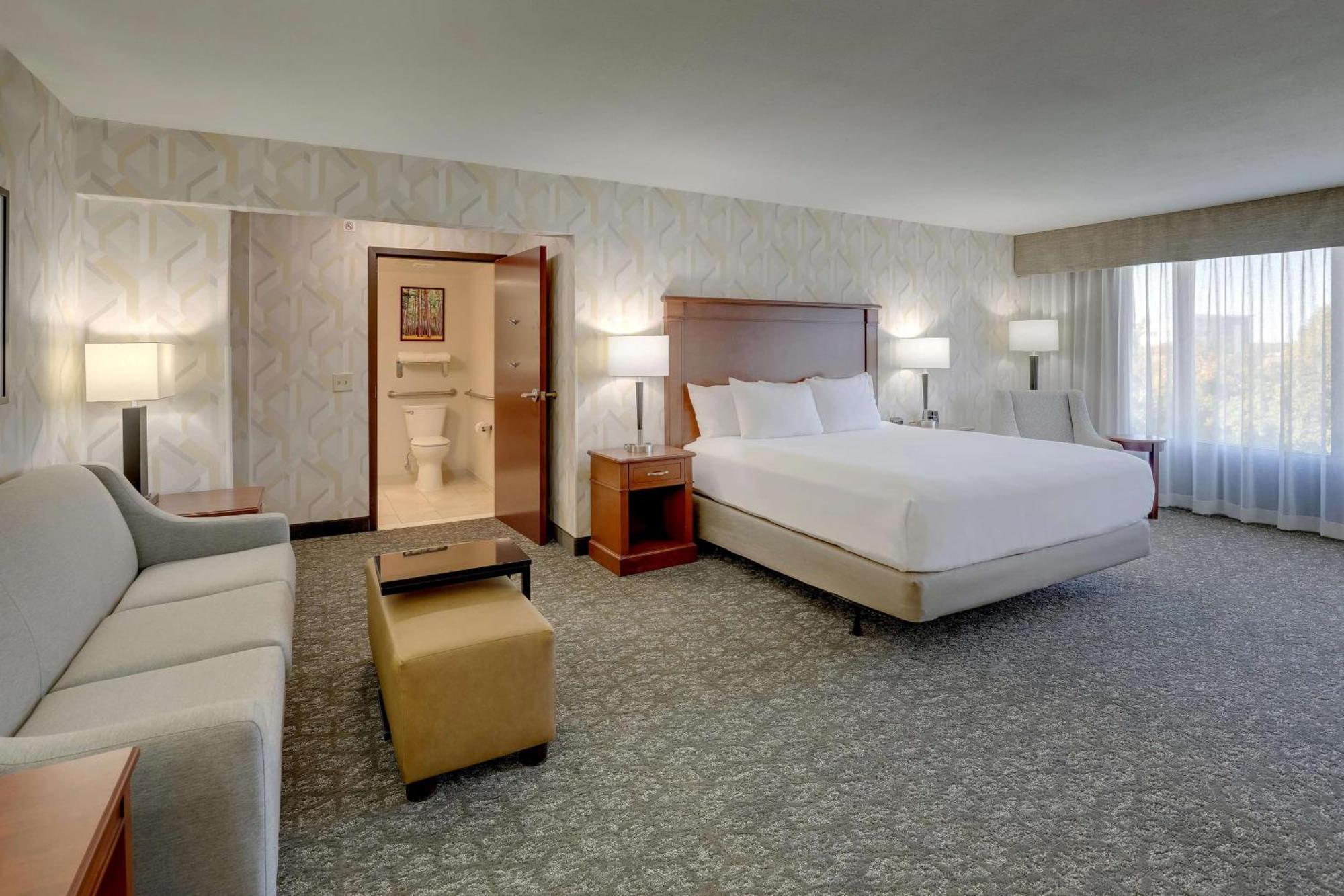 Drury Inn & Suites Charlotte University Place מראה חיצוני תמונה
