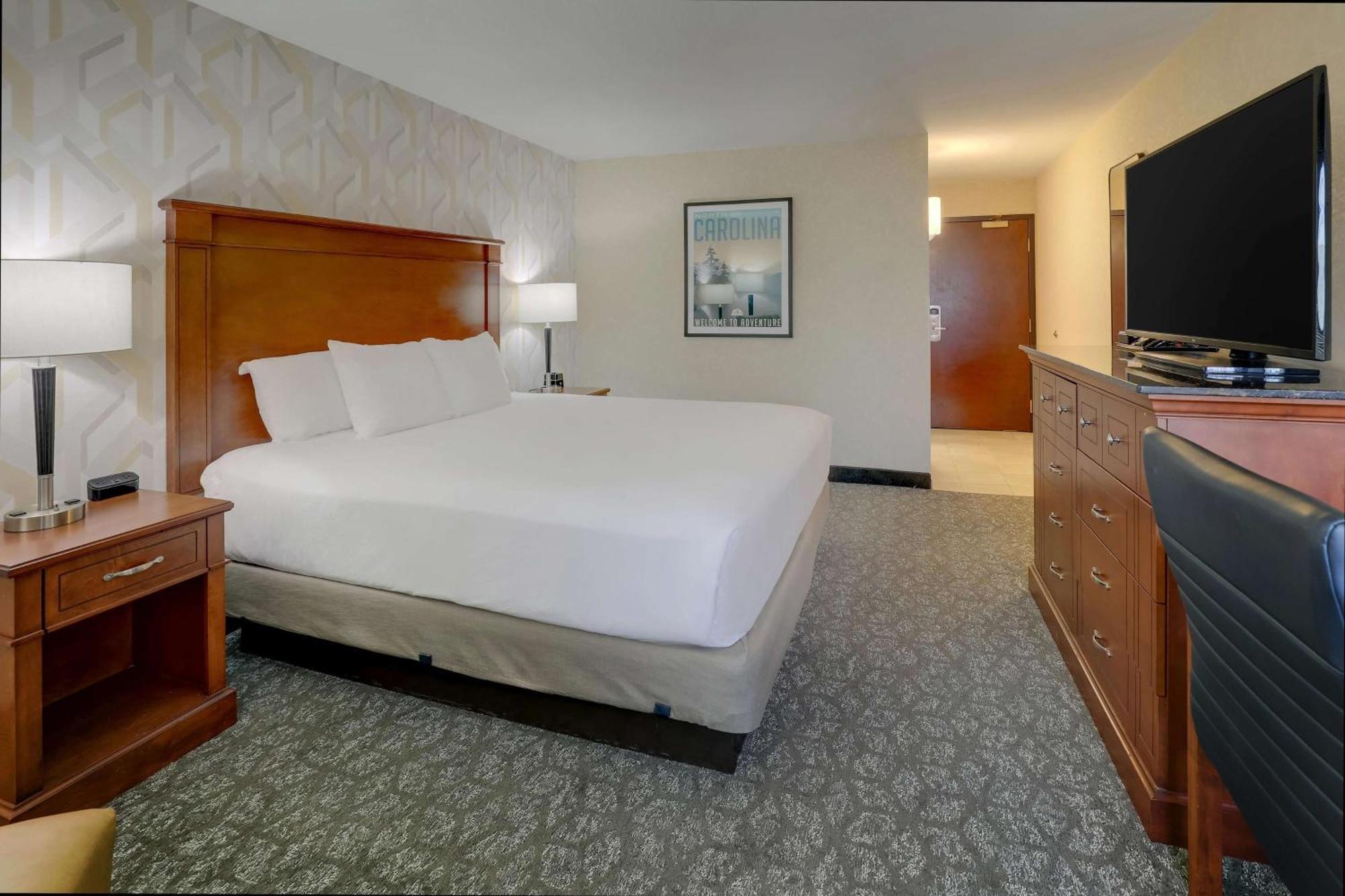 Drury Inn & Suites Charlotte University Place מראה חיצוני תמונה
