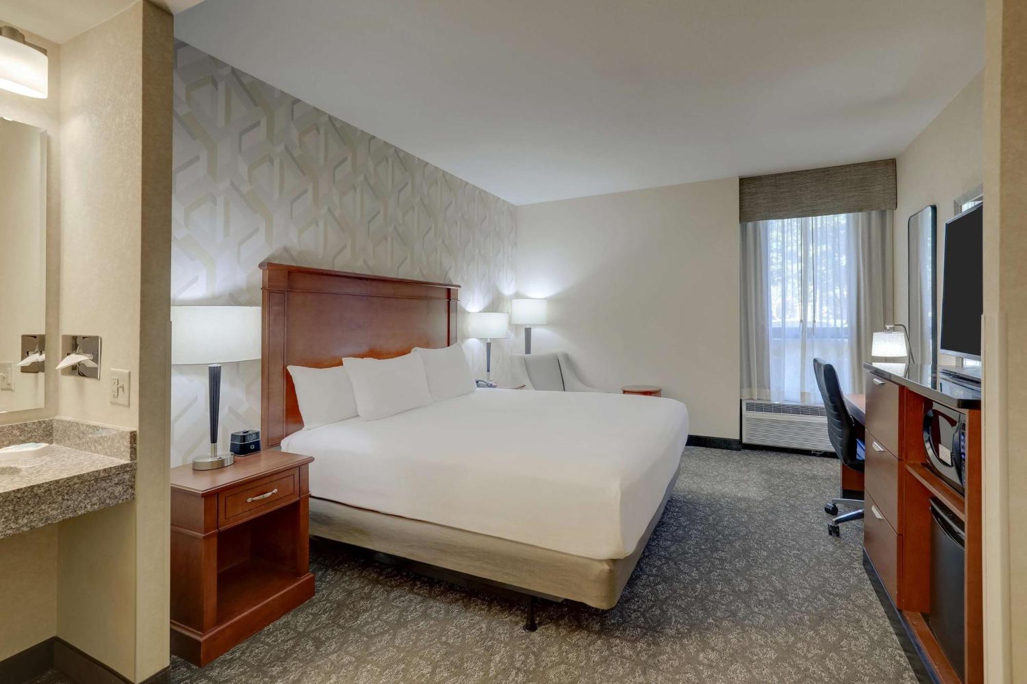 Drury Inn & Suites Charlotte University Place מראה חיצוני תמונה