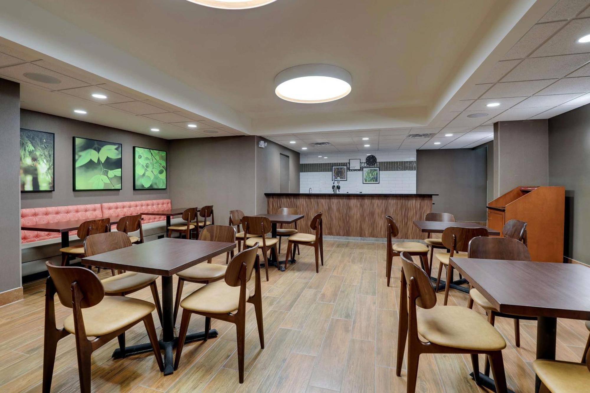 Drury Inn & Suites Charlotte University Place מראה חיצוני תמונה