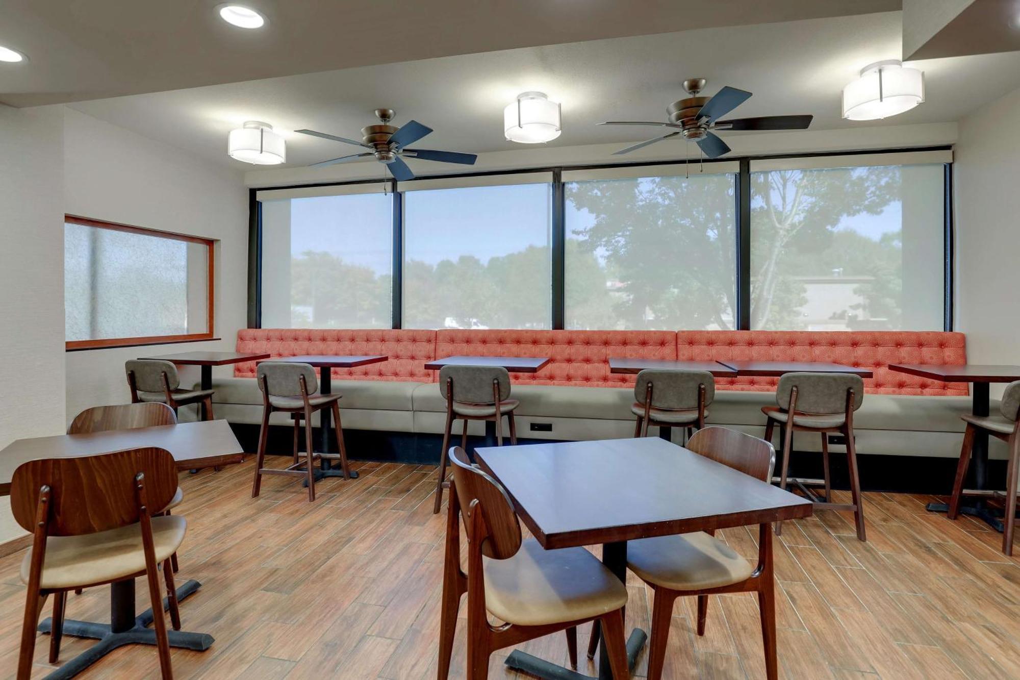 Drury Inn & Suites Charlotte University Place מראה חיצוני תמונה
