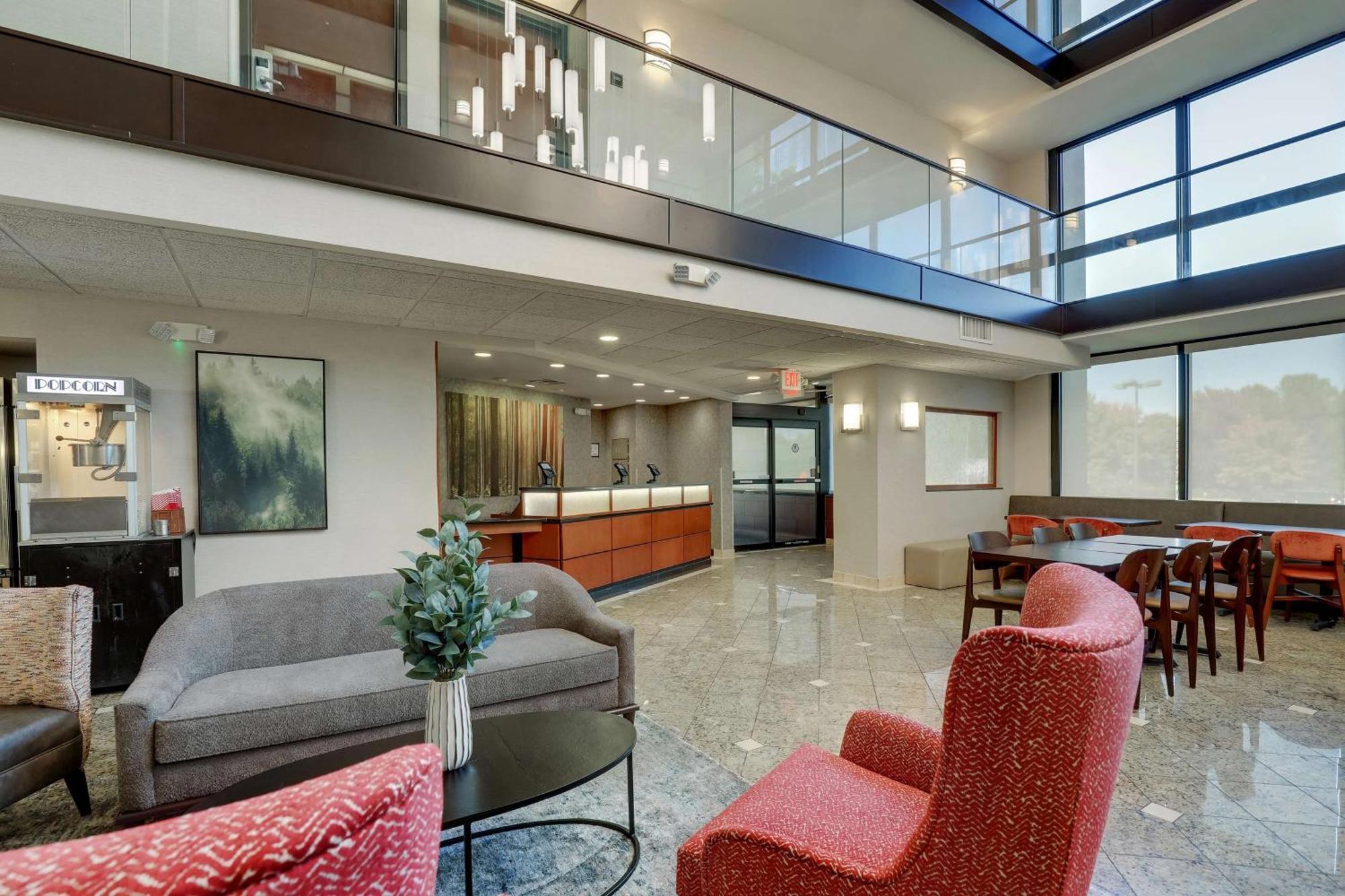 Drury Inn & Suites Charlotte University Place מראה חיצוני תמונה